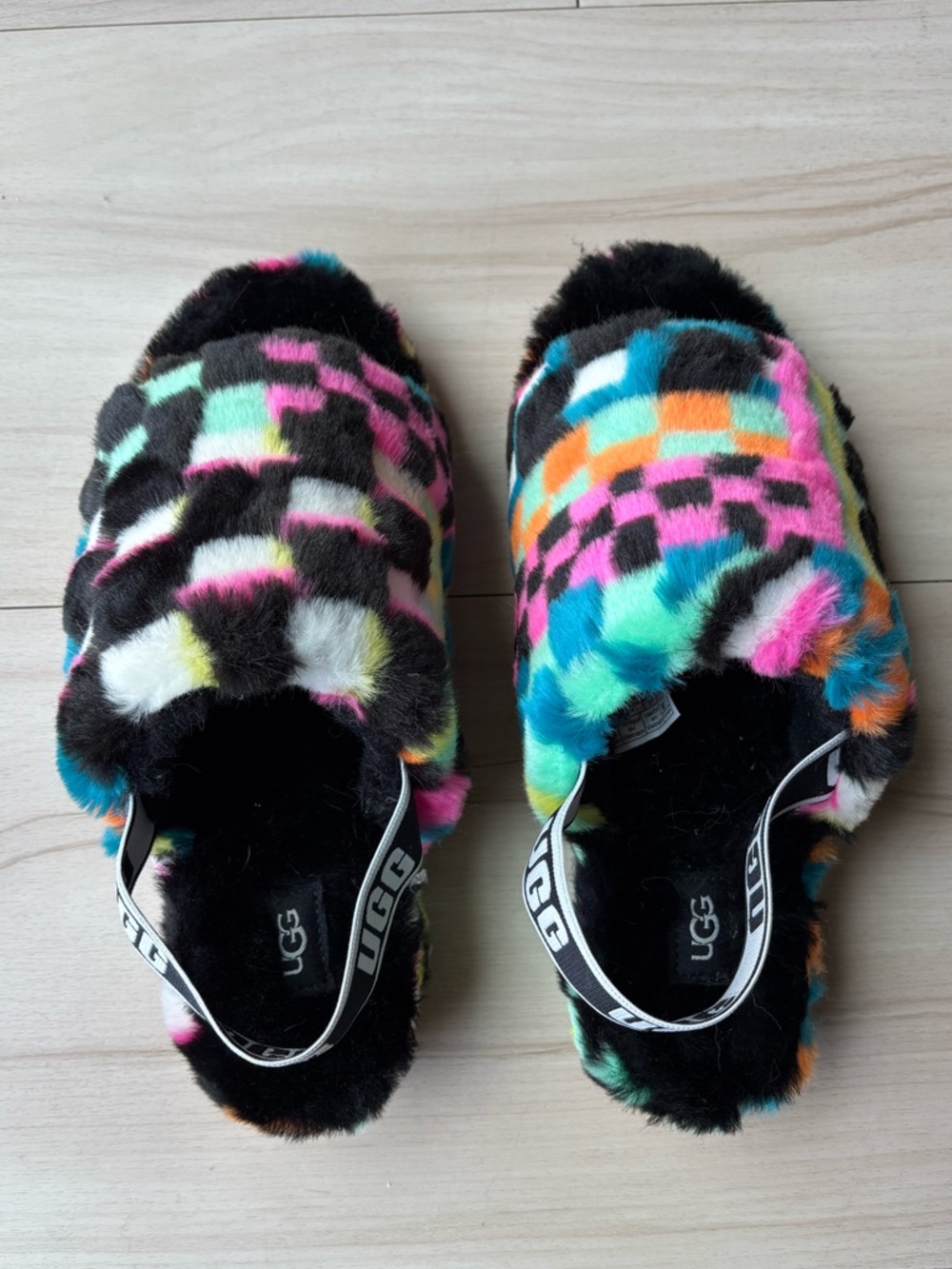 UGG Fluffy Retro Checkerboard Platform Slippers - Women’s 10US - NWT - Picture 2 of 5